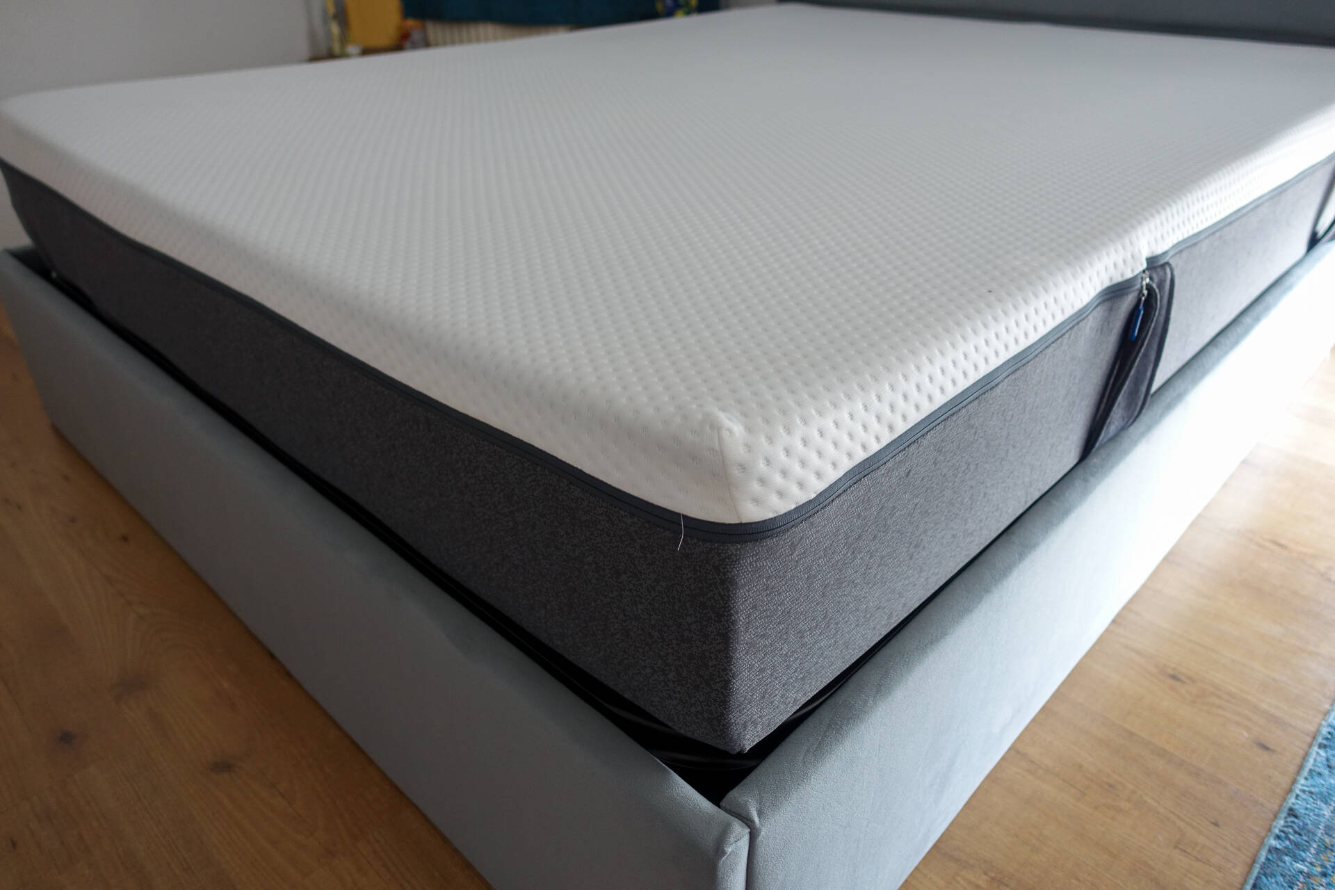 Mattress with 2025 cooling technology